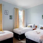 شقة The Bishophill Gathering - Sleeps Up To 12 *