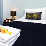 شقة The Bishophill Gathering - Sleeps Up To 12 *