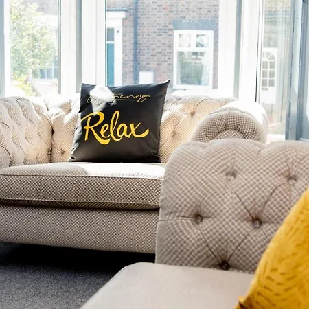 The Bishophill Gathering - Sleeps Up To 12 Apartment York