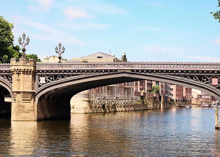 The Bishophill Gathering - Sleeps Up To 12 * York