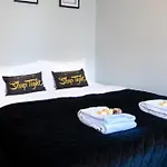 The Bishophill Gathering - Sleeps Up To 12 York