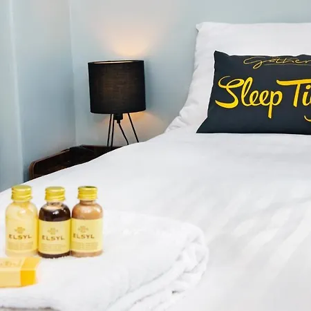 The Bishophill Gathering - Sleeps Up To 12 * 요크