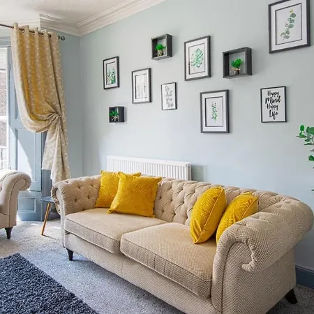 The Bishophill Gathering - Sleeps Up To 12