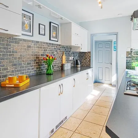 The Bishophill Gathering - Sleeps Up To 12 아파트 요크