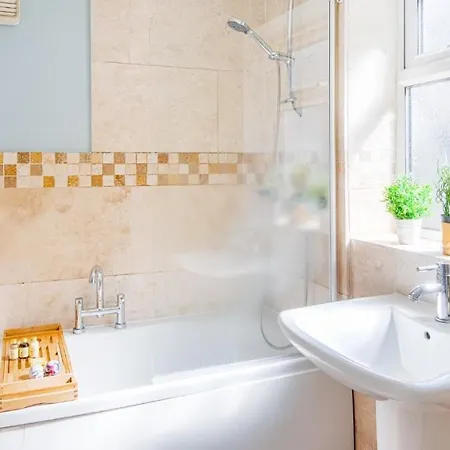 The Bishophill Gathering - Sleeps Up To 12